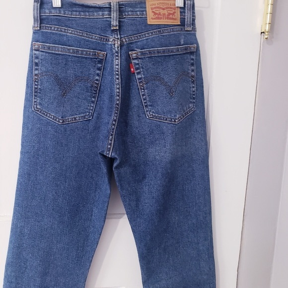 Levis High Rise Ankle Wedgie Straight Leg Distressed Denim Med Wash Jean Sz 25 - Picture 7 of 10